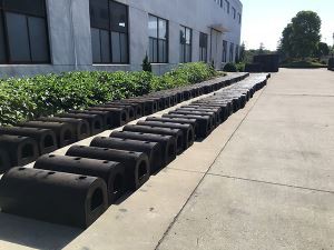 פגוש חצי-עגול לשוק העולמי